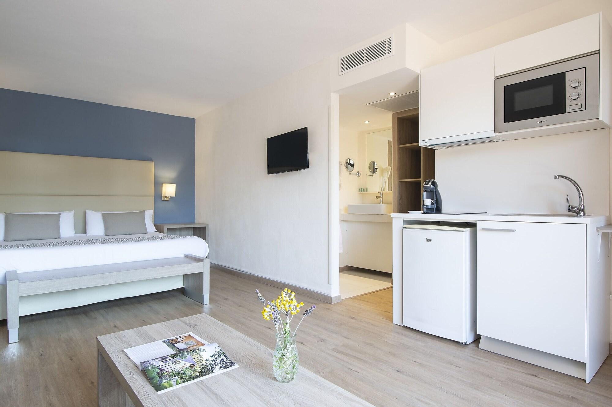 Hotel Menorca Binibeca - Adults Recommended - By Pierre & Vacances Premium Bagian luar foto