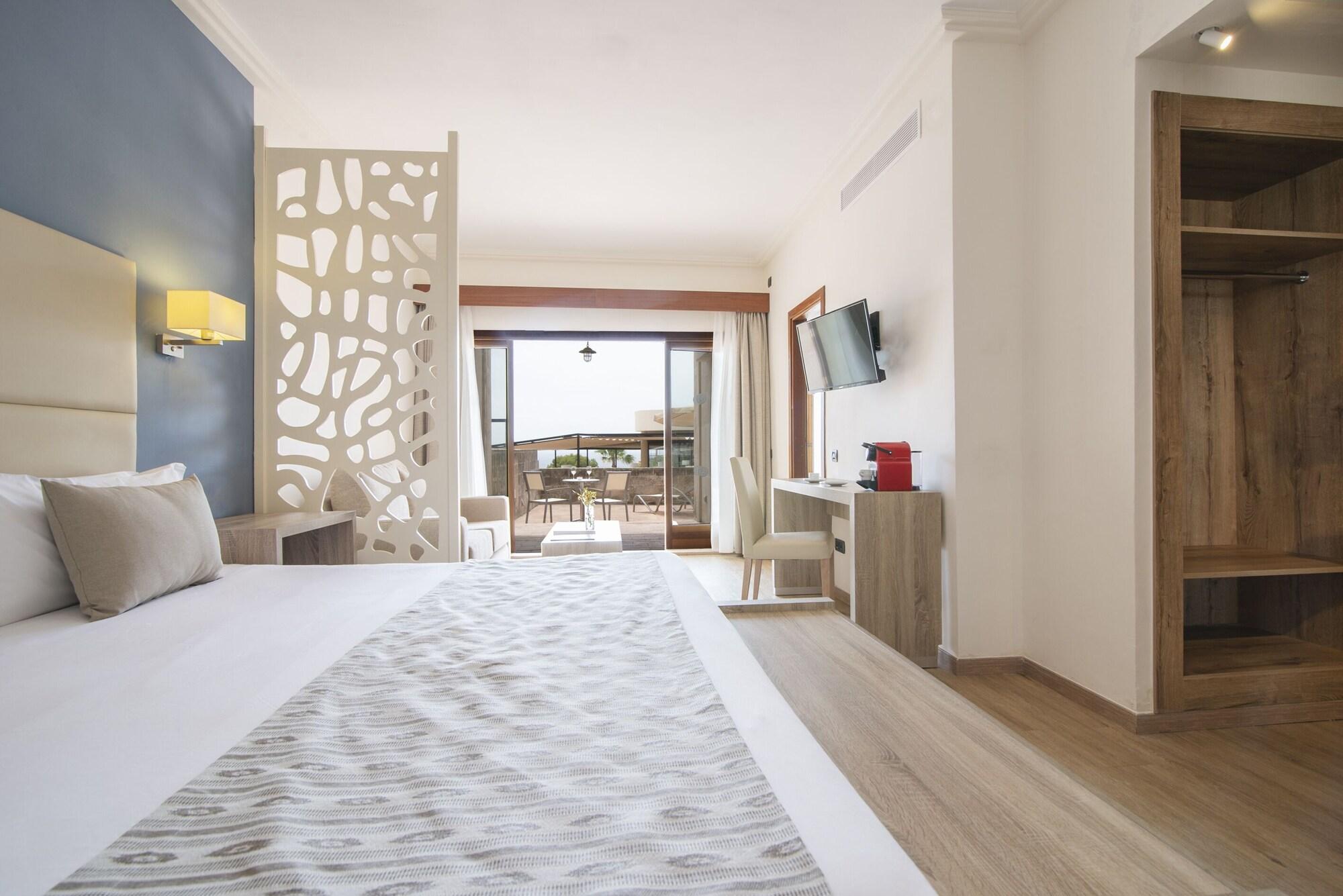 Hotel Menorca Binibeca - Adults Recommended - By Pierre & Vacances Premium Bagian luar foto